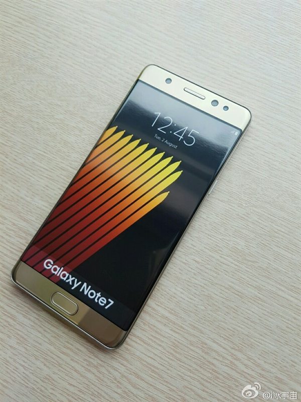 Galaxy Note 7 caught on camera