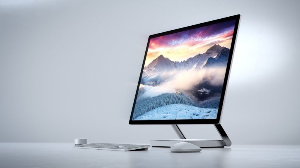 apple-says-it-won-t-leave-microsoft-alone-on-the-desktop-promises-future-imacs-511123-2